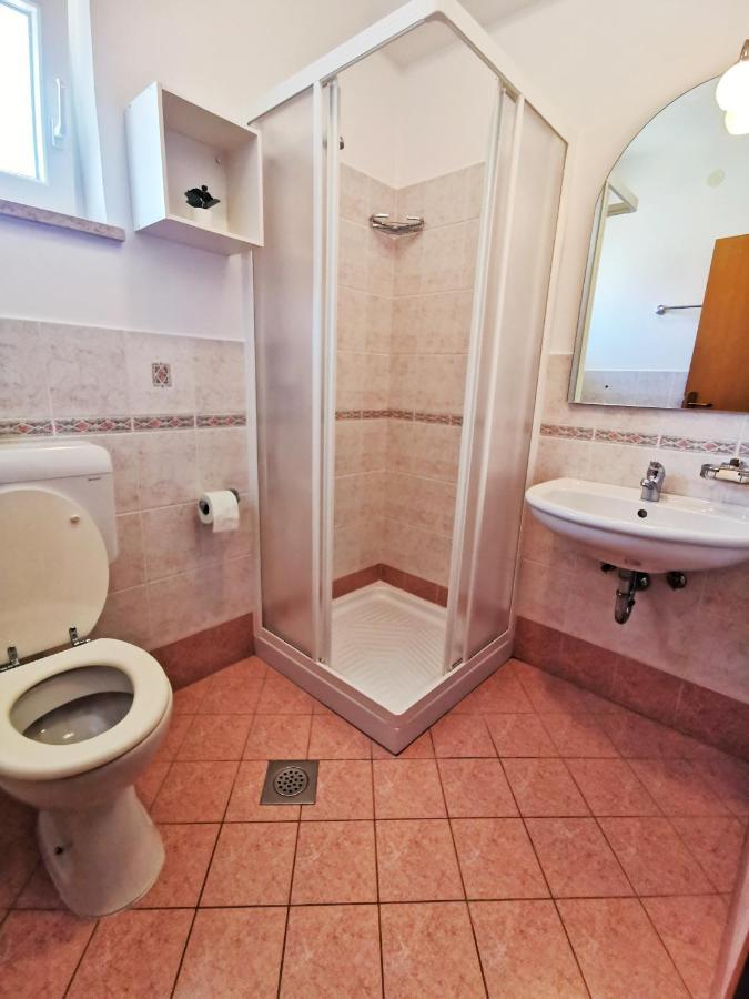 Apartments Sokolic Нерезине Экстерьер фото