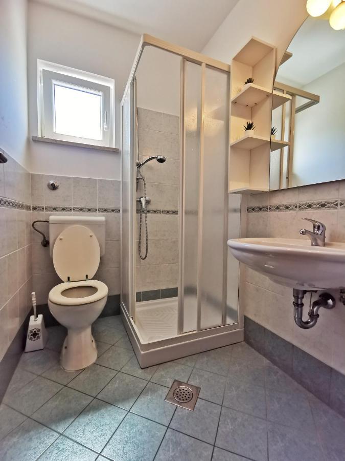 Apartments Sokolic Нерезине Экстерьер фото