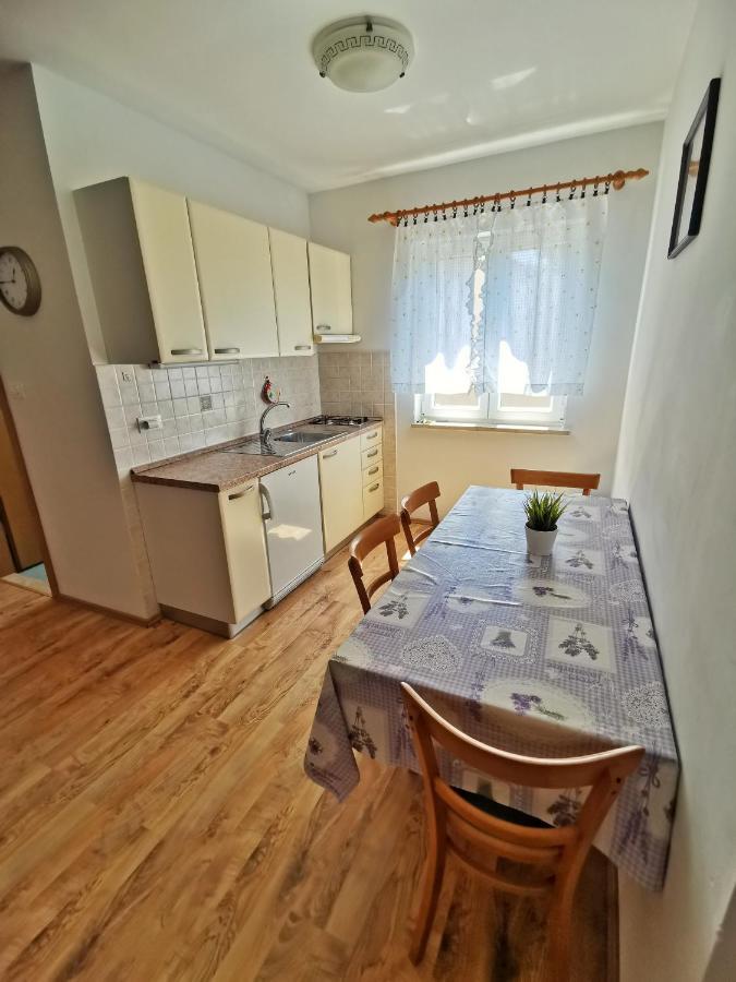 Apartments Sokolic Нерезине Экстерьер фото