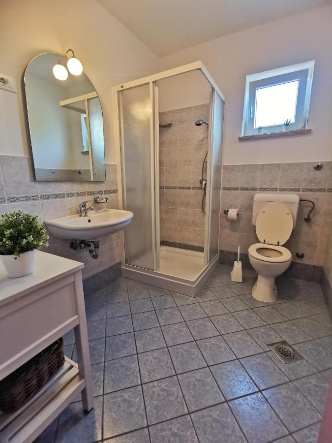Apartments Sokolic Нерезине Экстерьер фото