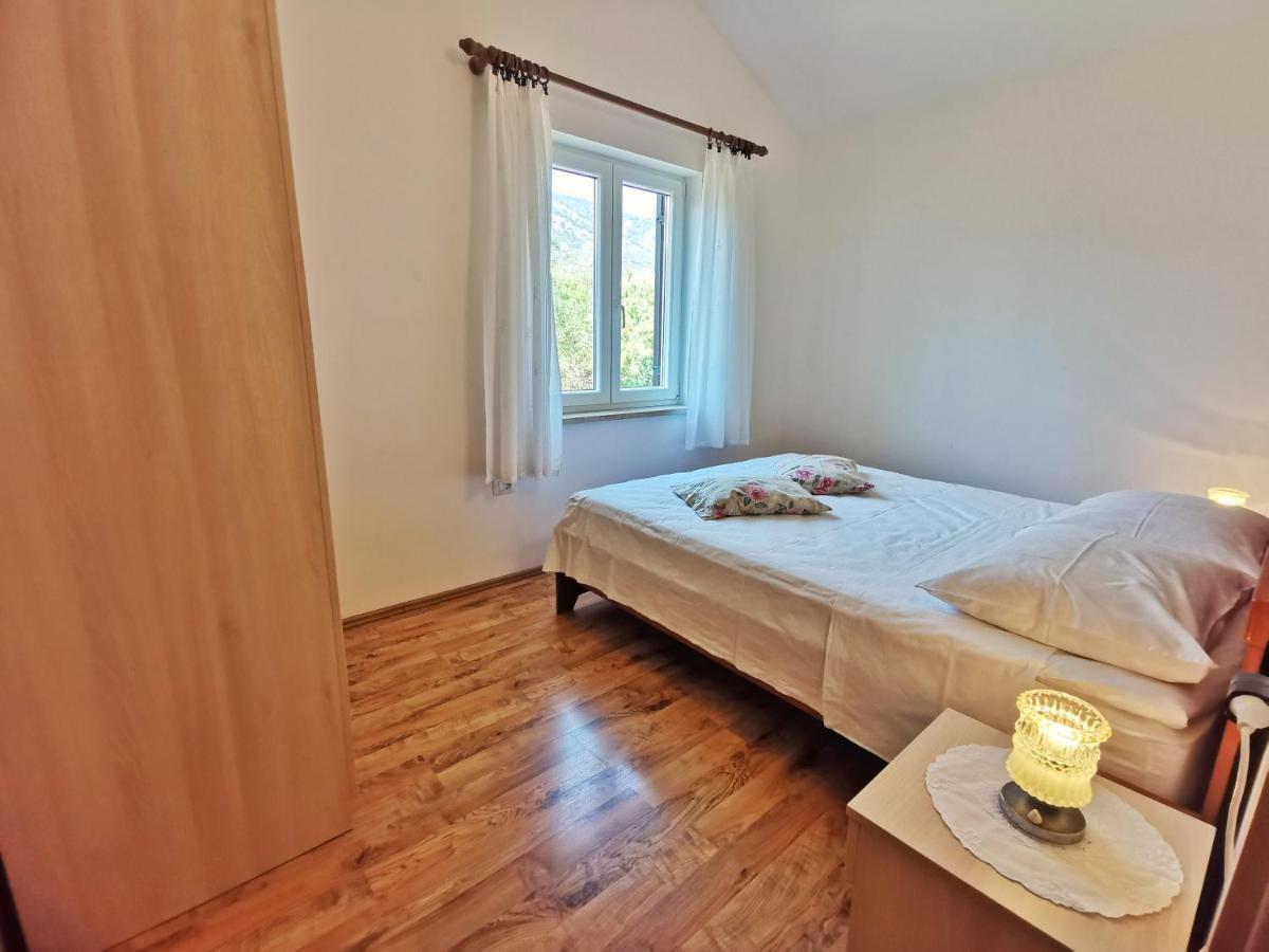 Apartments Sokolic Нерезине Экстерьер фото