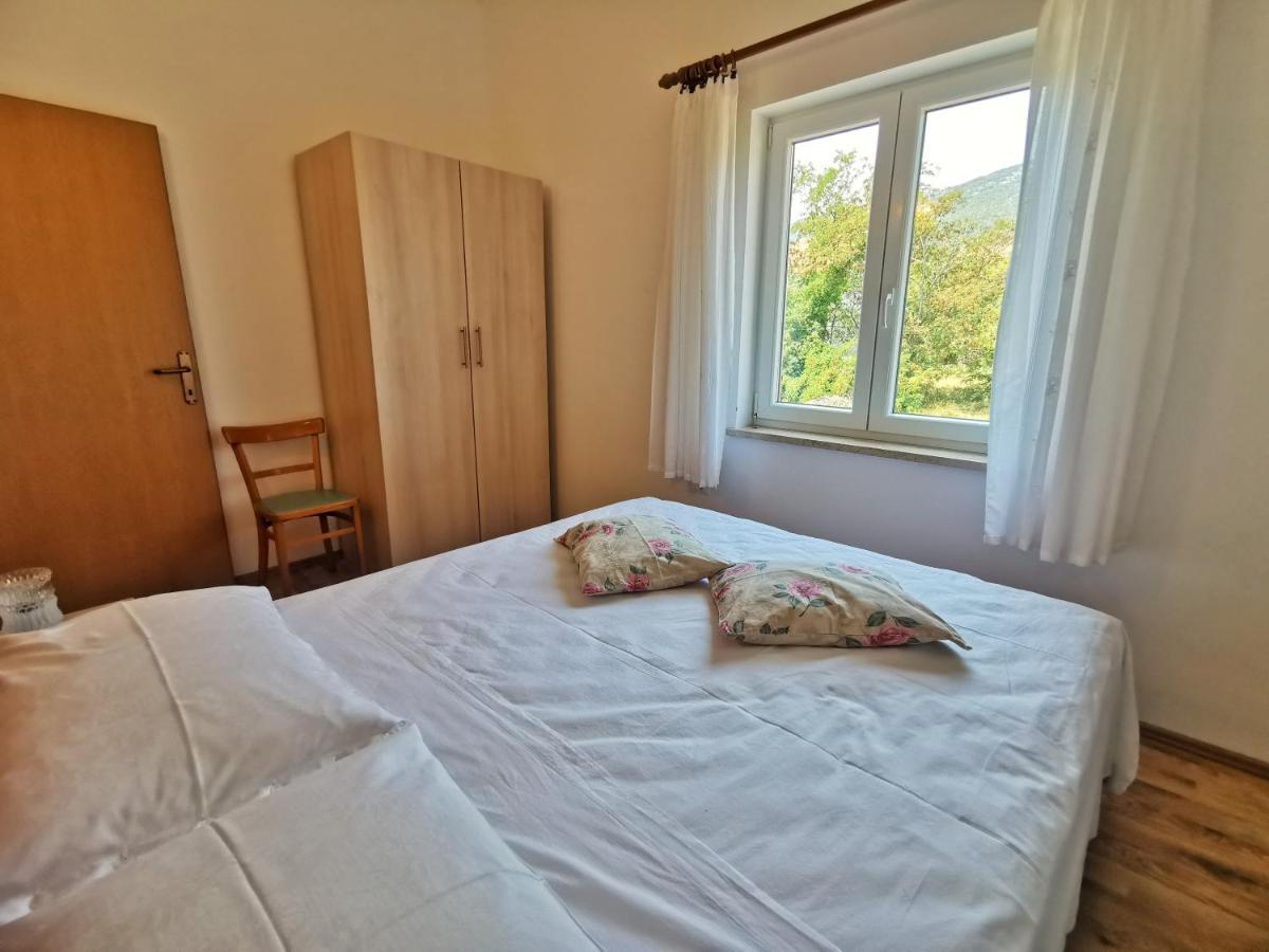 Apartments Sokolic Нерезине Экстерьер фото