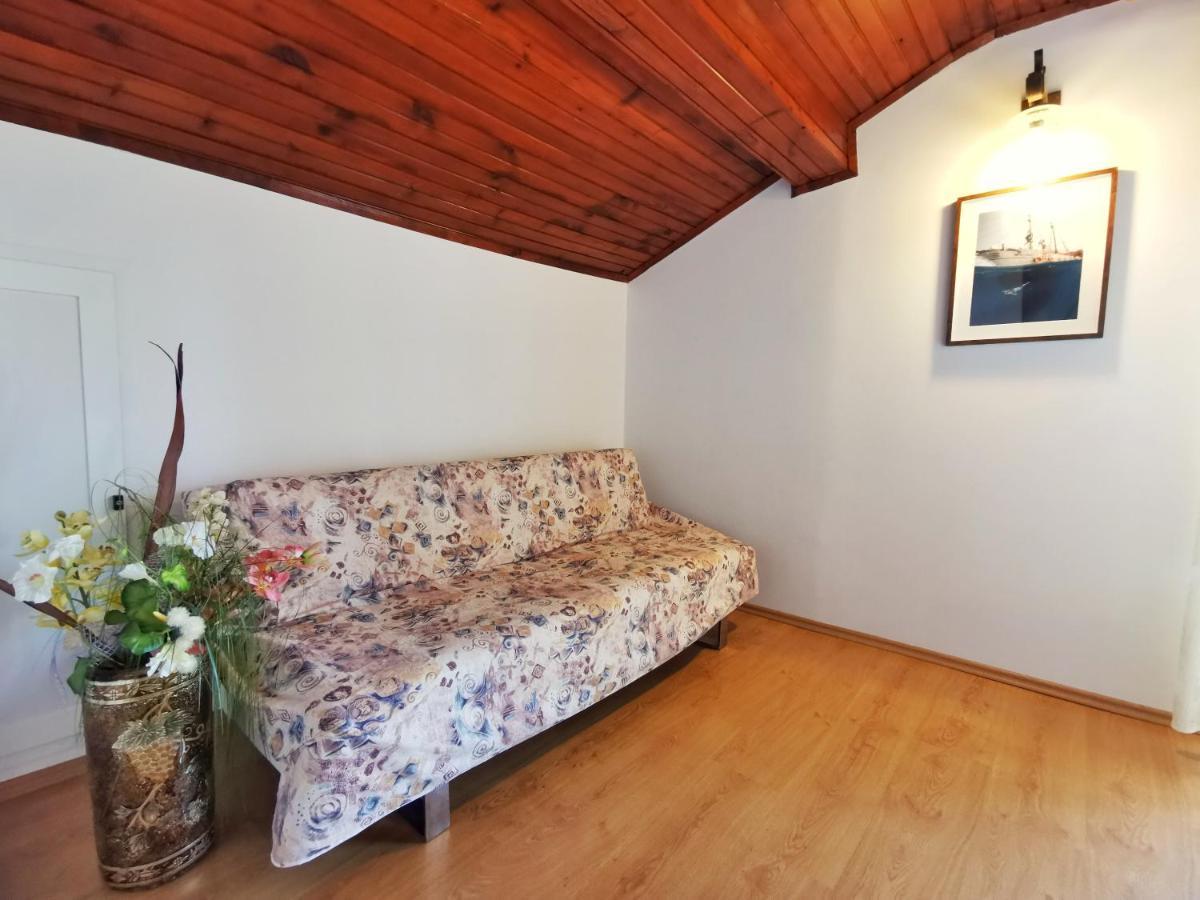 Apartments Sokolic Нерезине Экстерьер фото