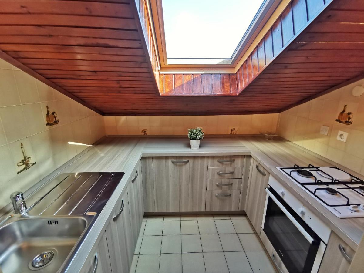 Apartments Sokolic Нерезине Экстерьер фото