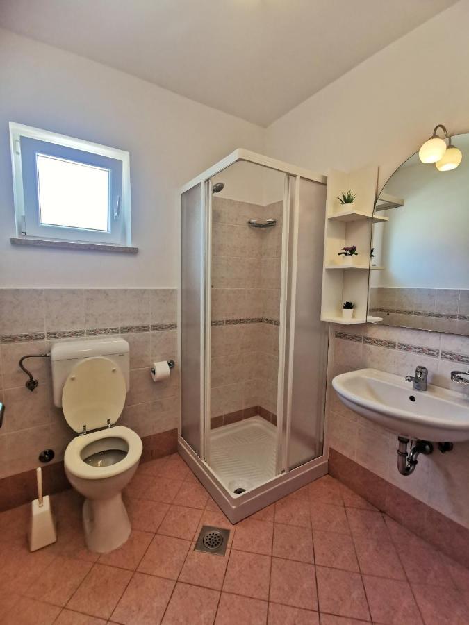 Apartments Sokolic Нерезине Экстерьер фото