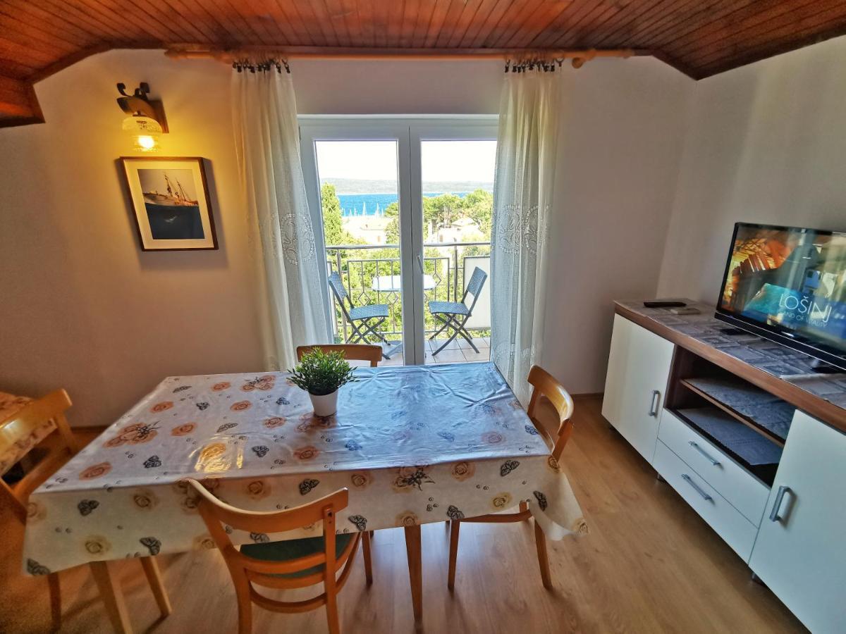 Apartments Sokolic Нерезине Экстерьер фото